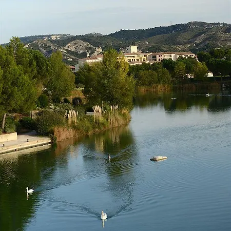 Pierre & Les Coteaux De Pont-royal 4*