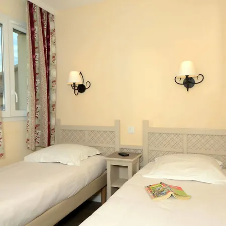 Pierre & Les Coteaux De Pont-royal Hotel Mallemort